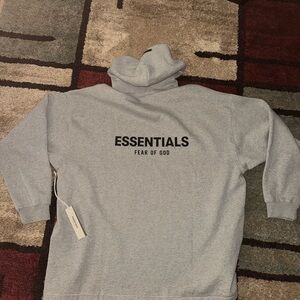 ❤️‍🔥Fear of God Essentials Hoodie 2XL brand new with tags!